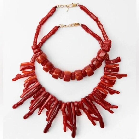 ZARA 2 PACK OF CORAL EFFECT RESIN NECKLACES - Picture 3 of 5